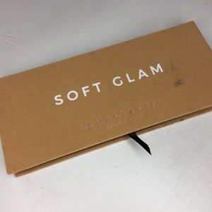 Anastasia Beverly Hills Soft Glam Palette